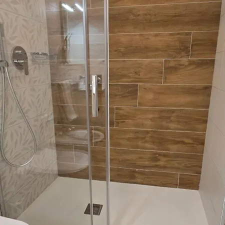 Like At דירה גיארדיני נאקסוס