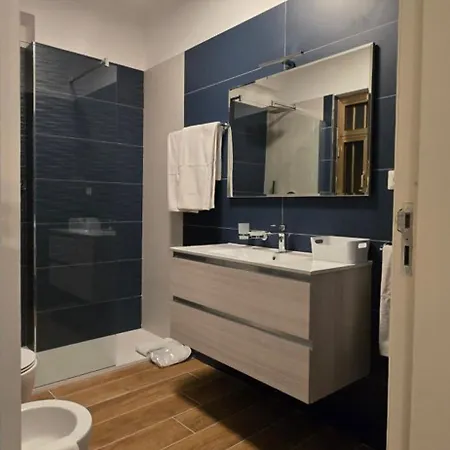 Apartment Like At *