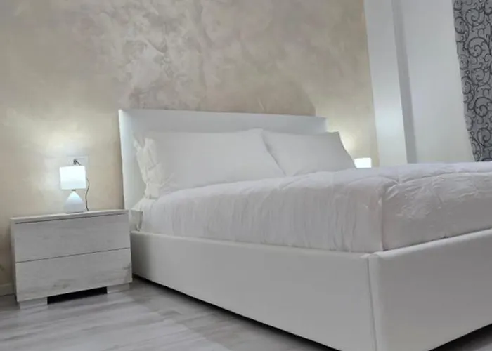 Like At * Giardini Naxos